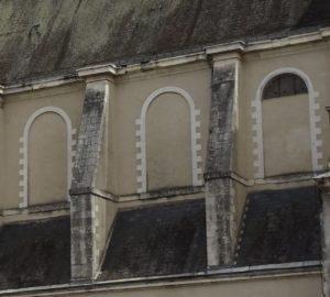 Vitraux fenêtres chapelle Saint Yves